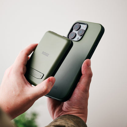Everyday Charging Kit - iPhone 16 Pro Max - Matte Olive